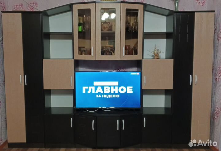 Стенка горка в гостиную
