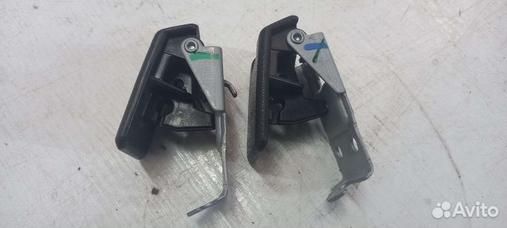 Ручка капота/лючка Mitsubishi Pajero Sport2