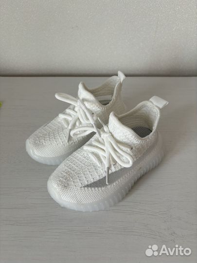 Кроссовки детские 23 б/у