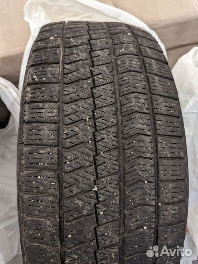 Bridgestone Blizzak VRX 205/55 R16