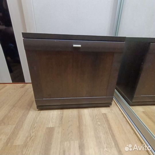 Вешалка в прихожую с обувницей