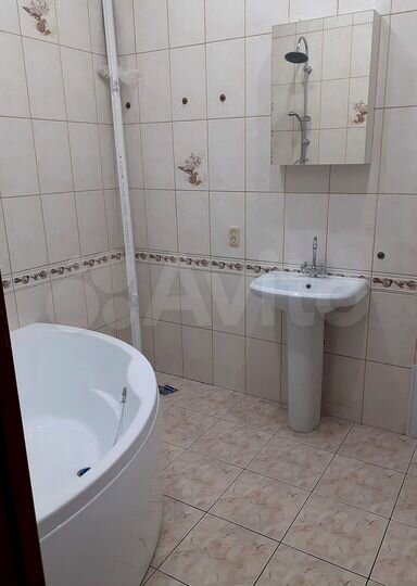 2-к. квартира, 54 м², 3/4 эт.