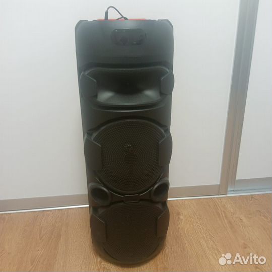 Колонка-караоке с микрофоном