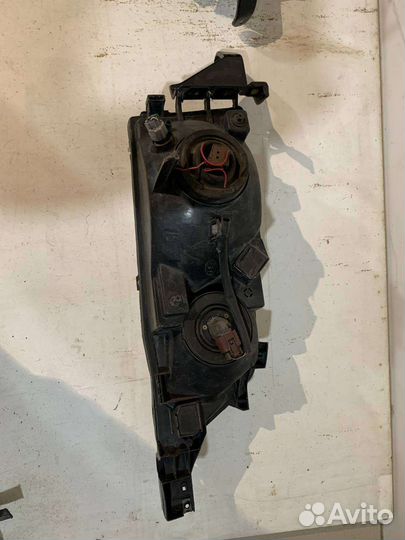 Фары toyota estima