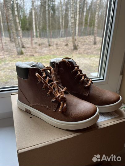 Ботинки новые размер 30