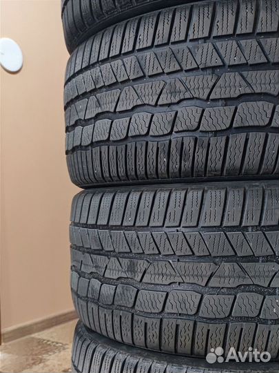 Continental ContiWinterContact TS 830 P 255/35 R20 97W
