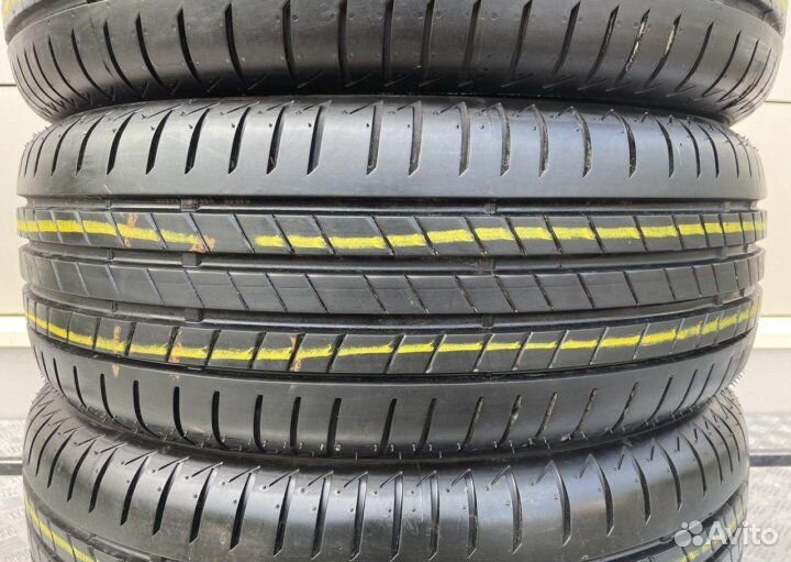 Bridgestone Turanza T005A 215/55 R17