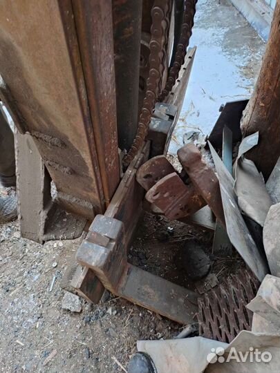 Фронтальный погрузчик на мтз