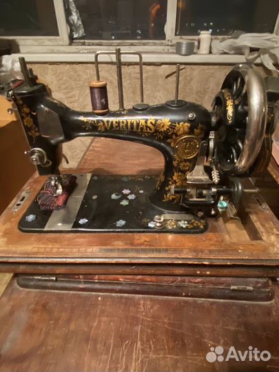 Швейная машина Veritas ручная