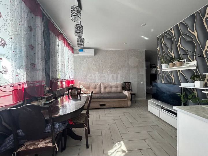 2-к. квартира, 58,2 м², 4/10 эт.