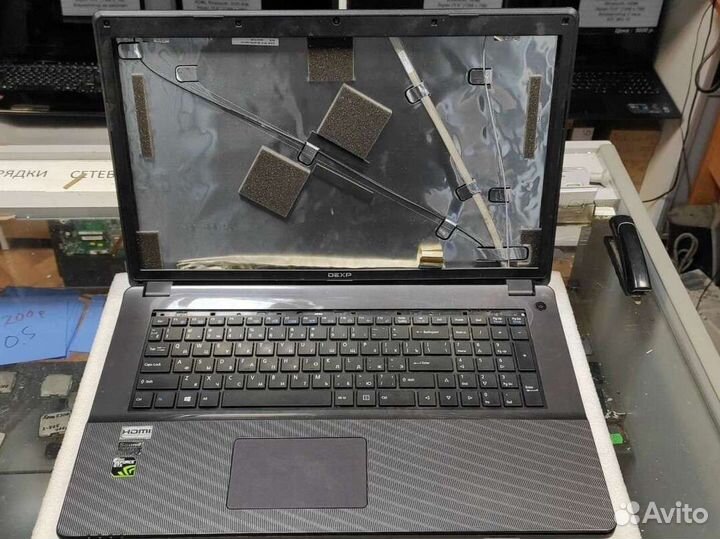 Корпус для ноутбука (разбор) dexp Atlas H103
