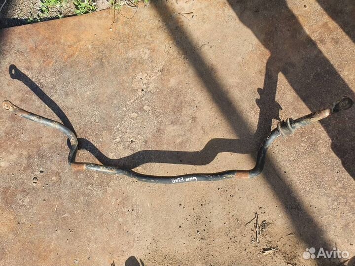 Стабилизатор передний Mitsubishi Outlander 1