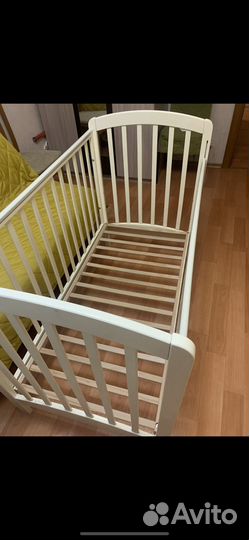 Детская деревянная белая кроватка