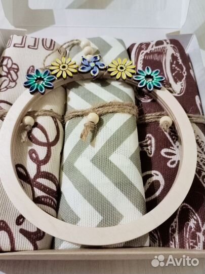 Набор полотенец с держателем