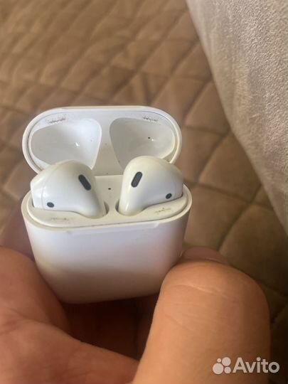 Airpods 1