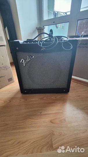 Гитарный усилитель fender mustang 2