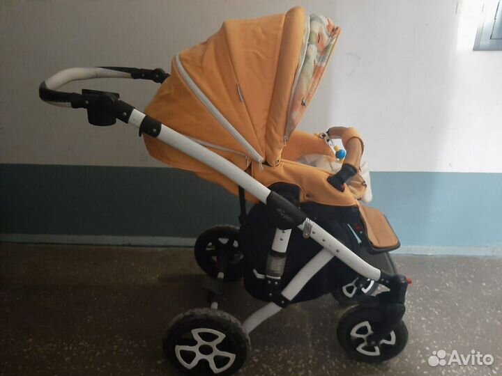 Продам коляску 3 в 1