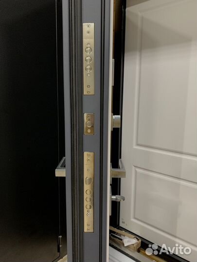 Морозоустойчивые двери