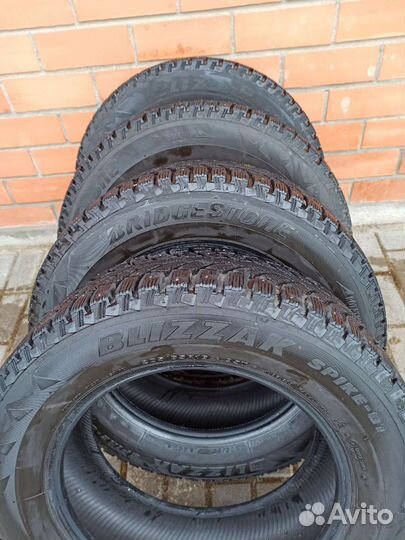 Bridgestone Blizzak Spike-01 205/65 R16 95T