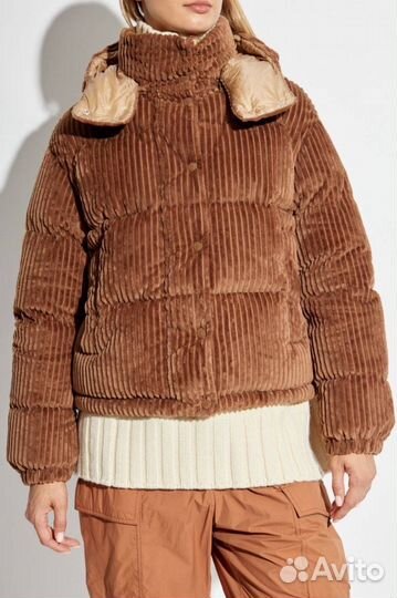 Пуховик женский Moncler