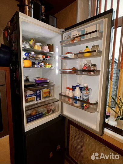 Продам холодильник Samsung