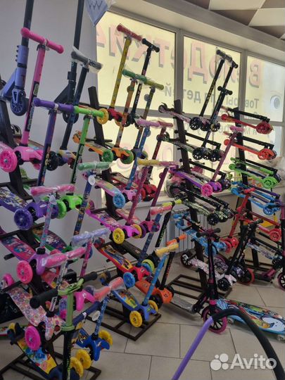 Самокат трехколесный нагрузка от 35 кг