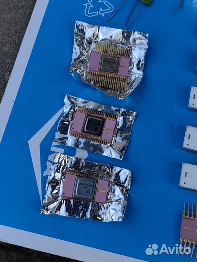 Микросхемы и транзисторы Au Новые СССР