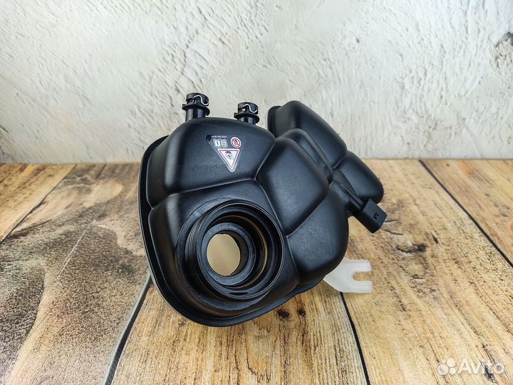 Бачок расширительный Антифирза Mercedes W221 W216