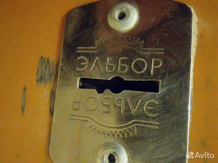 Дверь входная железная