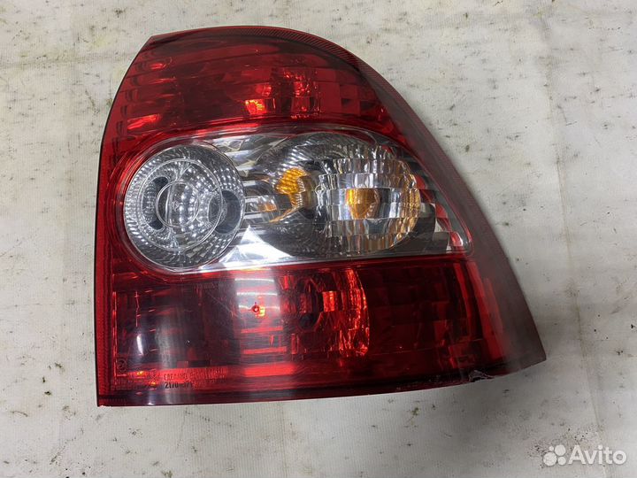 Фонарь задний правый