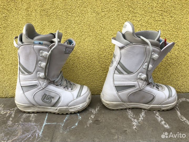 Сноуборд с креплениями Volkl + ботинки Burton