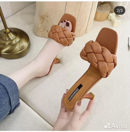 Босоножки новые