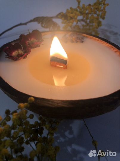 Свечи в кокосе из соевого воска
