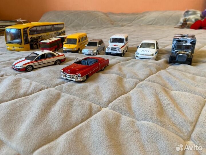 Продаю набор машинок