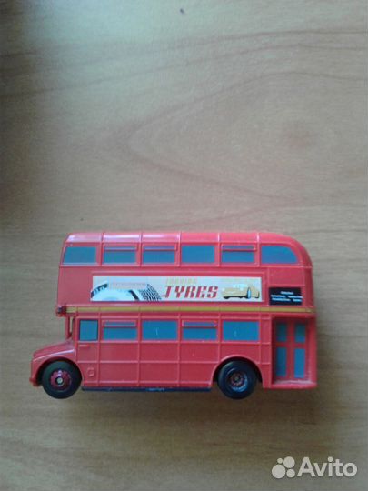 Игрушечные машинки металлические