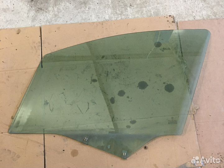 Стекло переднее левое Peugeot 307 (3088)