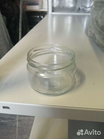 Банка стеклянная с крышкой -200 гр