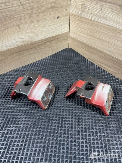 Петля багажника Mercedes-benz Vito w638