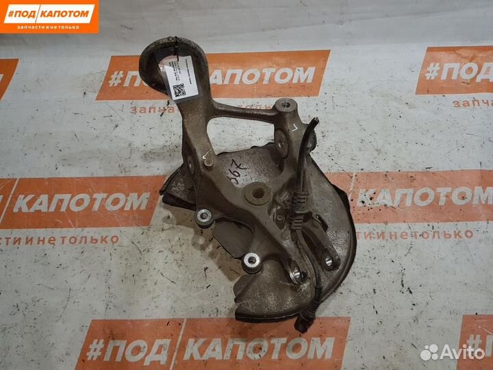Кулак задний Audi A4 B8/8K 2009