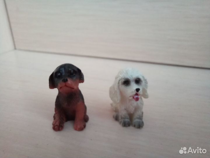 Фигурки собак разных пород