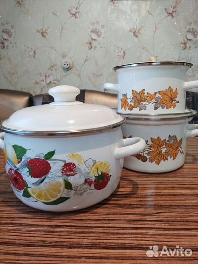 Кастрюля эмалированная