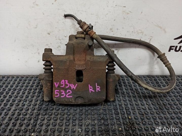 Суппорт тормозной задний правый Mitsubishi Pajero