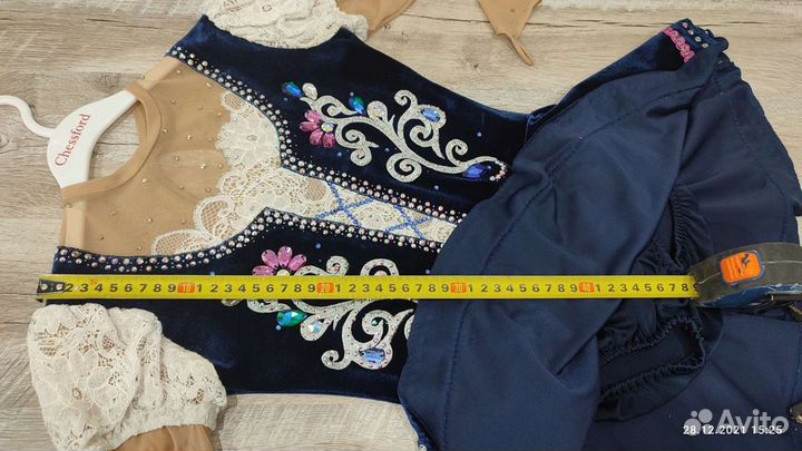 Костюм для фигурного катания 122