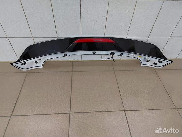 Верхний спойлер крышки багажника Hyundai Santa Fe