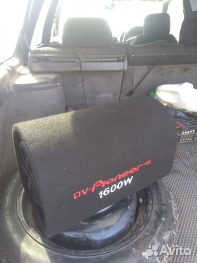 Cабвуфер Pioneer 1600w активный