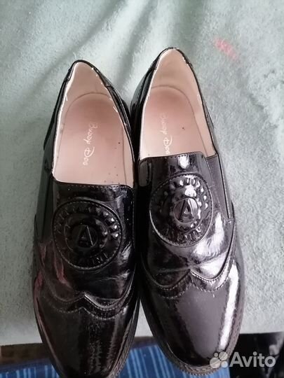 Продам обувь
