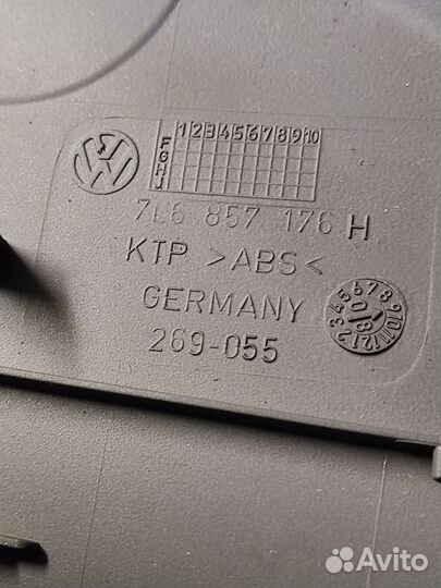 Крышка предохранителей торпедо VW Туарег