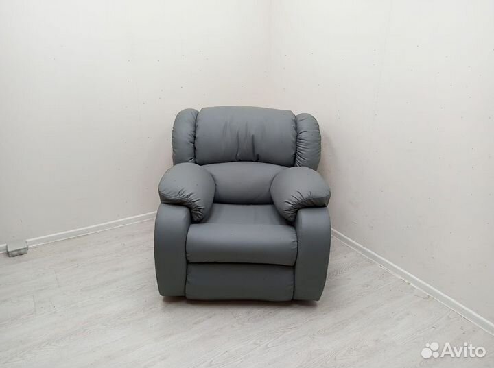 Кресло реклайнер раcкладывaющееcя