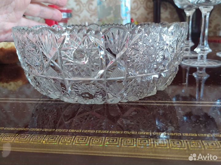 Хрустальная ваза