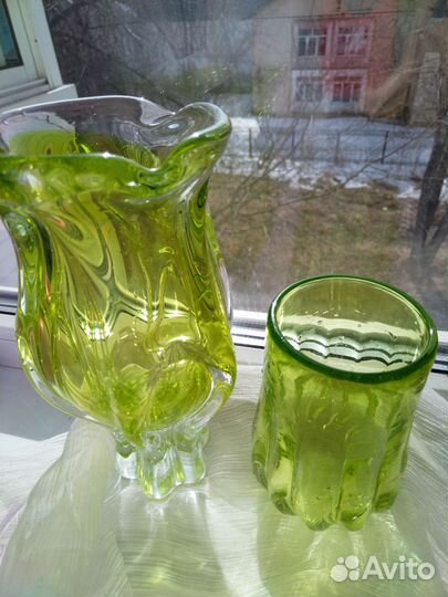 Вазы, гутное стекло